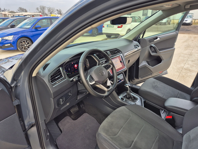 VW Tiguan Elegance= С-Гаранция-4х4-2.0TDI-А/Т - автомобили, коли, обяви за нови и употребявани 11