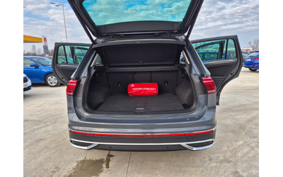 VW Tiguan Elegance= С-Гаранция-4х4-2.0TDI-А/Т - автомобили, коли, обяви за нови и употребявани 9