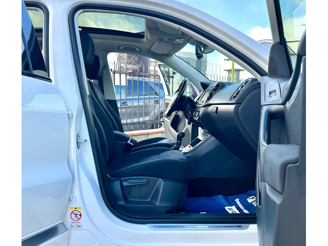 VW Tiguan 2.0TDI 177HP 4-Motion R-Line Panorama - автомобили, коли, обяви за нови и употребявани 10