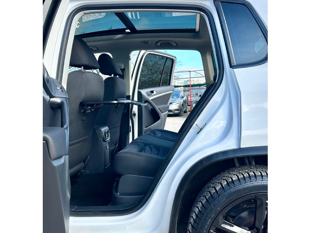 VW Tiguan 2.0TDI 177HP 4-Motion R-Line Panorama - автомобили, коли, обяви за нови и употребявани 11