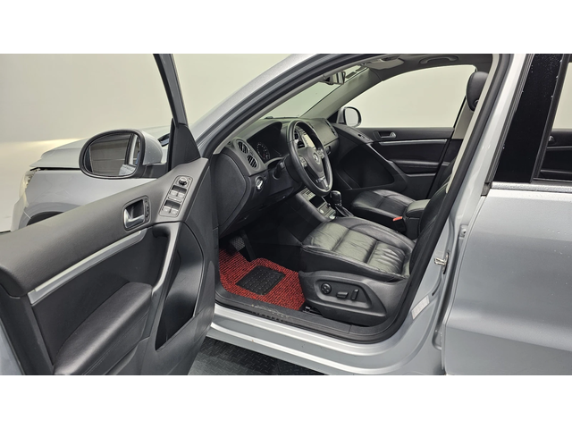 VW Tiguan 2.0TDI PREMIUM autogeorge.com - автомобили, коли, обяви за нови и употребявани 9