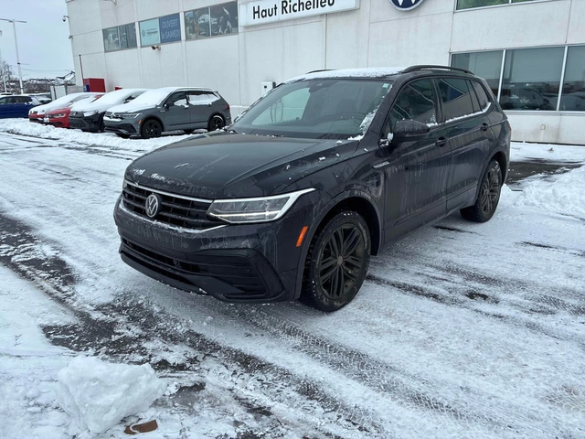 VW Tiguan * Comfortline R Line Black Edition * CARFAX * ЦЕНА - автомобили, коли, обяви за нови и употребявани 0
