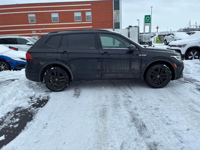 VW Tiguan * Comfortline R Line Black Edition * CARFAX * ЦЕНА - автомобили, коли, обяви за нови и употребявани 2