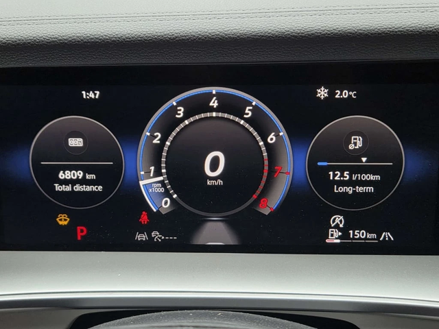 VW Tiguan * 4 Motion SE R Line Black * CARFAX * ЦЕНА ДО БГ - автомобили, коли, обяви за нови и употребявани 6