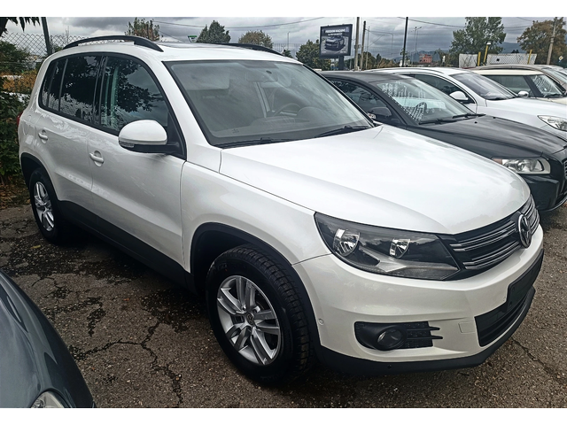 VW Tiguan BLUEMOTION/PANORAMA - автомобили, коли, обяви за нови и употребявани 2