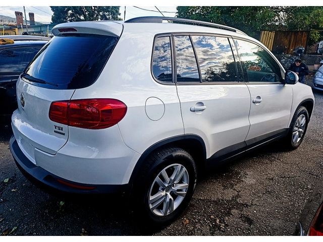 VW Tiguan BLUEMOTION/PANORAMA - автомобили, коли, обяви за нови и употребявани 3