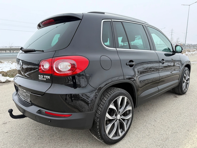 VW Tiguan 2.0TDI / 4MOTION / NAVI / PARKTRONIC/ FULL SERVICE - автомобили, коли, обяви за нови и употребявани 6