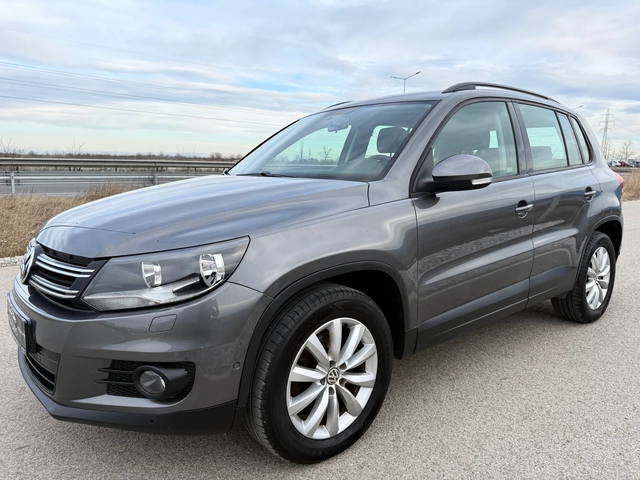 VW Tiguan 2.0 TDI 140к.с 4MOTION / NAVI / PARKTRONIC - автомобили, коли, обяви за нови и употребявани 2