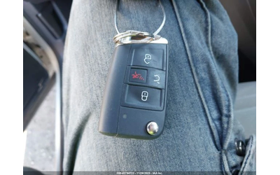 VW Tiguan 2.0T S - автомобили, коли, обяви за нови и употребявани 13