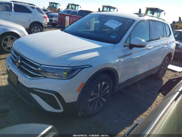 VW Tiguan 2.0T S - автомобили, коли, обяви за нови и употребявани 1