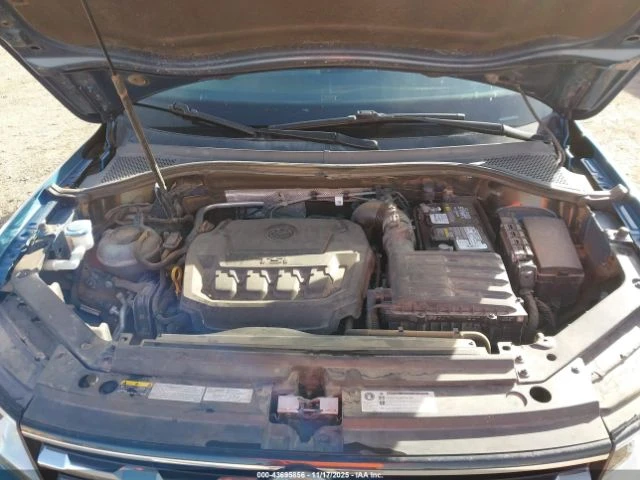 VW Tiguan 2.0T SE R-LINE - автомобили, коли, обяви за нови и употребявани 11