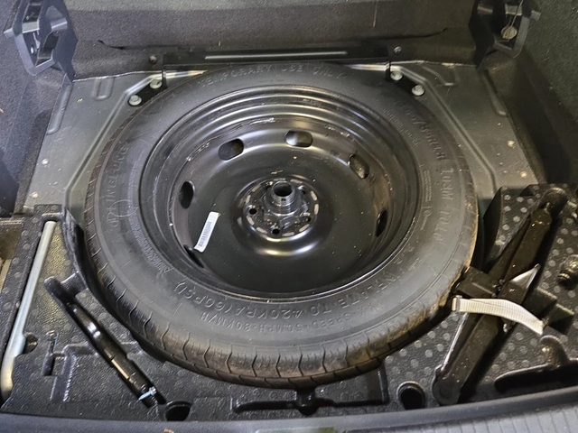 VW Tiguan R-Line* 4MOTION* Digital* Подгрев* Панорама* - автомобили, коли, обяви за нови и употребявани 12