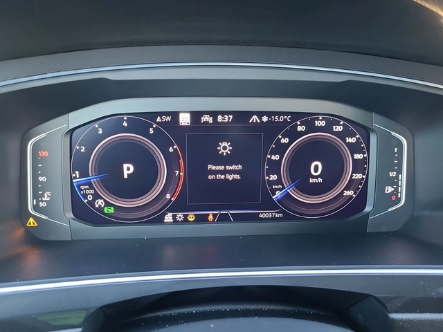 VW Tiguan R-LiNE-Panorama-Обдухване-Digital !!! - автомобили, коли, обяви за нови и употребявани 8