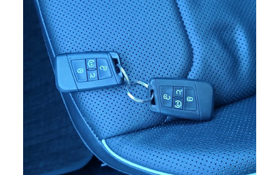 VW Tiguan R-LiNE-Panorama-Обдухване-Digital !!! - автомобили, коли, обяви за нови и употребявани 9