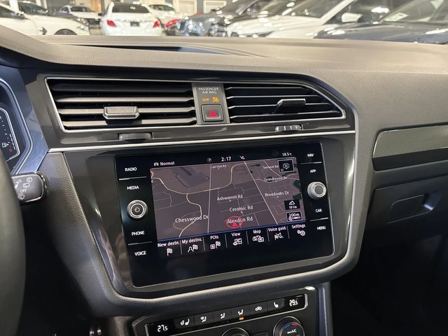 VW Tiguan R-LINE-PANORAMA -DIGITAL-FULL-ЕКСТРИ!! - автомобили, коли, обяви за нови и употребявани 16