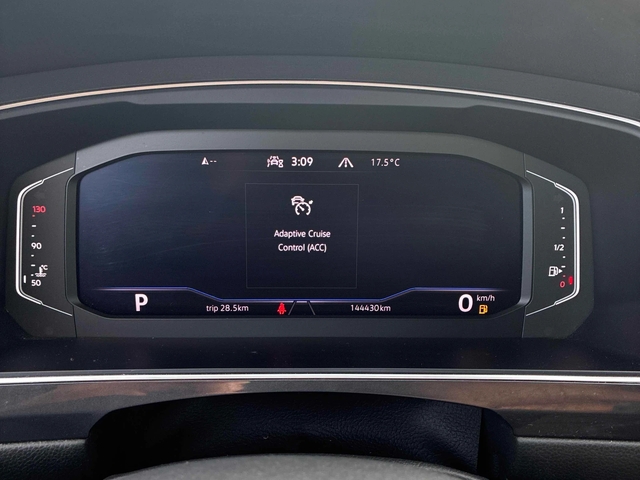 VW Tiguan Highline* 360veiw* Подгрев* Pano* Дигитал* - автомобили, коли, обяви за нови и употребявани 7