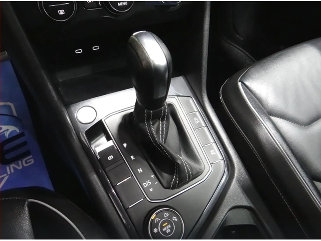 VW Tiguan R-LINE* HIGHLINE* BACK CAM* PANO* CARPLAY* - автомобили, коли, обяви за нови и употребявани 10