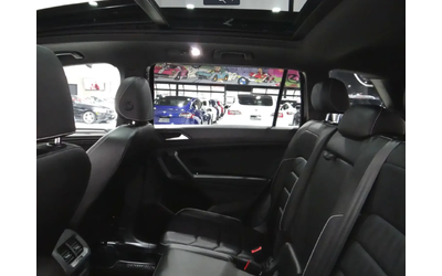 VW Tiguan R-LINE* HIGHLINE* BACK CAM* PANO* CARPLAY* - автомобили, коли, обяви за нови и употребявани 7