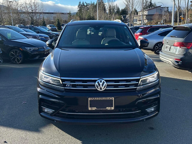 VW Tiguan R-Line* 4MOTION* Digital* Подгрев* Панорама* - автомобили, коли, обяви за нови и употребявани 1