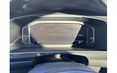 VW Tiguan R-Line* 4MOTION* Digital* Подгрев* Панорама* - автомобили, коли, обяви за нови и употребявани 7