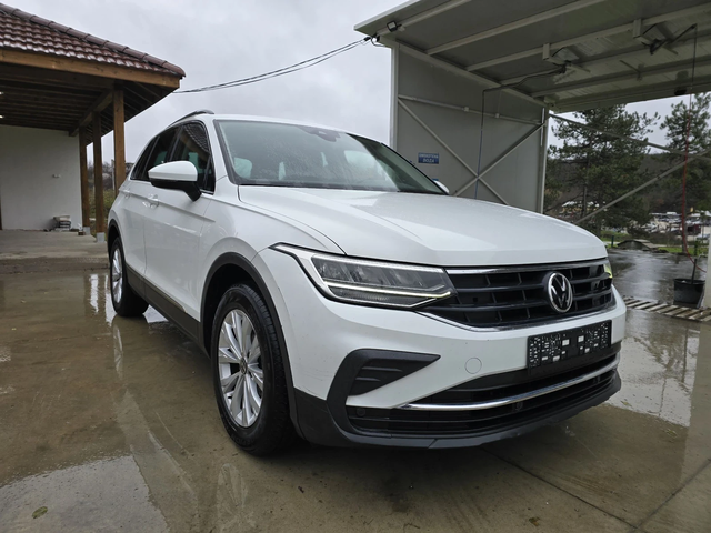 VW Tiguan 2.0TDI 150к.с LIFE Топ състояние - автомобили, коли, обяви за нови и употребявани 1