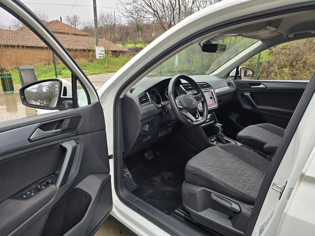 VW Tiguan 2.0TDI 150к.с LIFE Топ състояние - автомобили, коли, обяви за нови и употребявани 9