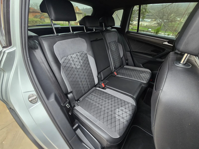 VW Tiguan 2.0TDI - R-LINE - FACELIFT - 90 000KM! - автомобили, коли, обяви за нови и употребявани 14