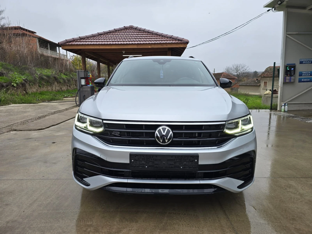 VW Tiguan 2.0TDI - R-LINE - FACELIFT - 90 000KM! - автомобили, коли, обяви за нови и употребявани 2