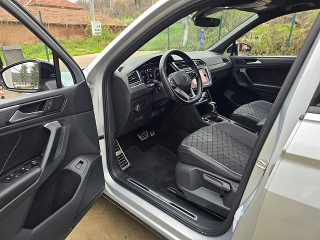 VW Tiguan 2.0TDI - R-LINE - FACELIFT - 90 000KM! - автомобили, коли, обяви за нови и употребявани 8