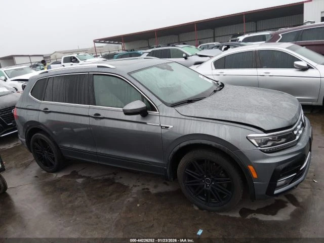 VW Tiguan RLINE* КОЖА* ПАНО* KEYLESS* КАМЕРА* ПОДГРЕВ* - автомобили, коли, обяви за нови и употребявани 1