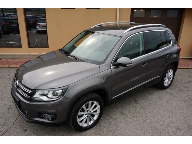 VW Tiguan 2.0TDI DSG 4MOTION SPORT&STYLE - автомобили, коли, обяви за нови и употребявани 0