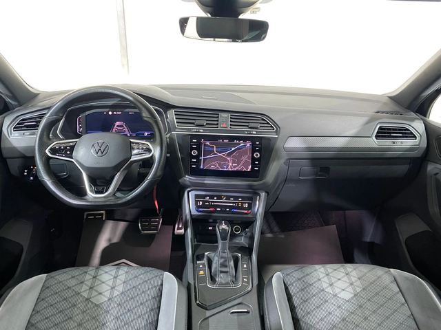 VW Tiguan 2.0 TDI * R-LINE * VIRTUAL COCKPIT* FULL - автомобили, коли, обяви за нови и употребявани 7