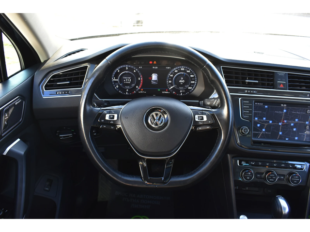 VW Tiguan 2.0ТDI* 190H.P* FULL- - автомобили, коли, обяви за нови и употребявани 12