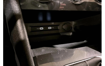 VW Tiguan S 4Motion* АвтоКредит* (Цена до БГ) - автомобили, коли, обяви за нови и употребявани 14