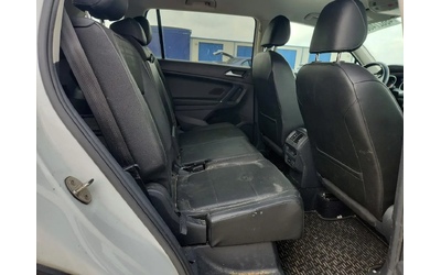 VW Tiguan SE - автомобили, коли, обяви за нови и употребявани 9