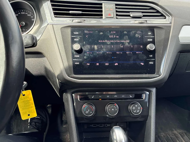 VW Tiguan * Trendline * KEYLESS* ПОДГРЕВ* - автомобили, коли, обяви за нови и употребявани 8