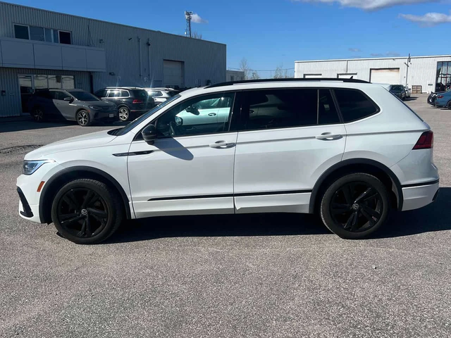 VW Tiguan Comfortline R Line Black Edition/ПАНОРАМА - автомобили, коли, обяви за нови и употребявани 2
