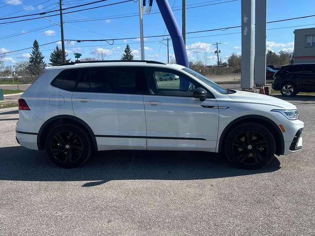 VW Tiguan Comfortline R Line Black Edition/ПАНОРАМА - автомобили, коли, обяви за нови и употребявани 3