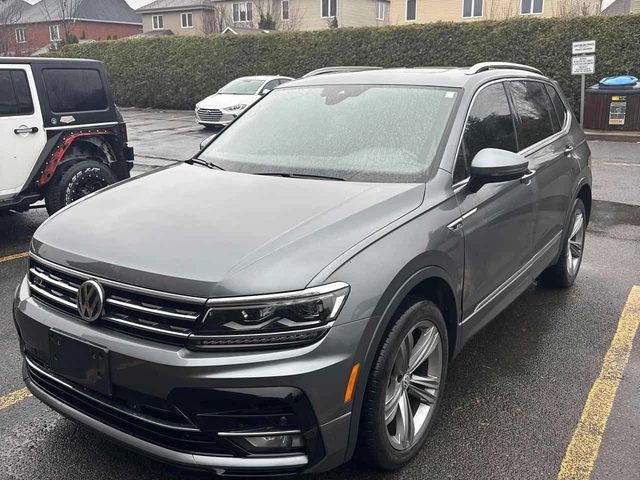 VW Tiguan | Highline R-DESIGN | LED | | PANO | Keyless - автомобили, коли, обяви за нови и употребявани 0