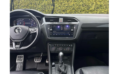 VW Tiguan | Highline R-DESIGN | LED | | PANO | Keyless - автомобили, коли, обяви за нови и употребявани 8