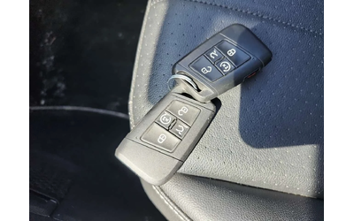 VW Tiguan COMFORTLINE| ПАНОРАМА| ПОДГРЕВИ| 2 КЛЮЧА + ГУМИ - автомобили, коли, обяви за нови и употребявани 11