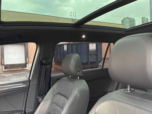 VW Tiguan * Highline * CARFAX * 2 КЛЮЧА * FENDER * ПАНОРАМА - автомобили, коли, обяви за нови и употребявани 10