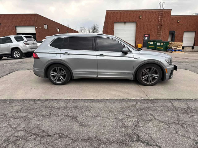 VW Tiguan * Highline * CARFAX * 2 КЛЮЧА * FENDER * ПАНОРАМА - автомобили, коли, обяви за нови и употребявани 2