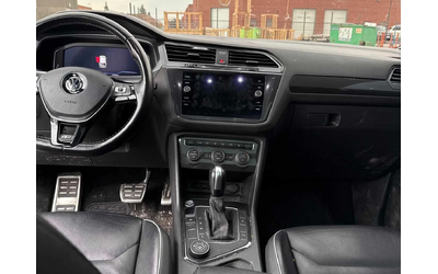 VW Tiguan * Highline * CARFAX * 2 КЛЮЧА * FENDER * ПАНОРАМА - автомобили, коли, обяви за нови и употребявани 8