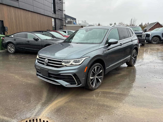 VW Tiguan Highline R Line| ПОДГРЕВ| ОБДУХ| КЛИПОВЕ| CARFAX - автомобили, коли, обяви за нови и употребявани 0