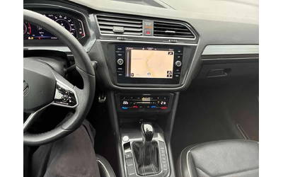 VW Tiguan Highline R Line| ПОДГРЕВ| ОБДУХ| КЛИПОВЕ| CARFAX - автомобили, коли, обяви за нови и употребявани 9