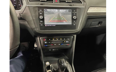 VW Tiguan Highline R Line| ОТ ПРЕДСТАВИТЕЛСТВО| ПАНО| ОБДУХ - автомобили, коли, обяви за нови и употребявани 11
