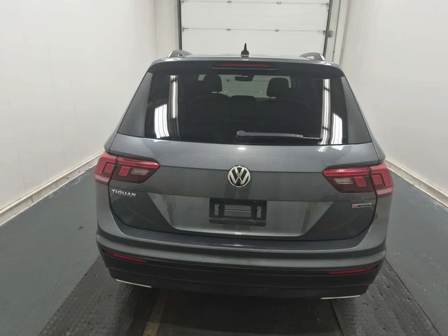 VW Tiguan * COMFORTLINE * CARFAX * ПАНОРАМА * 2 КЛЮЧА * - автомобили, коли, обяви за нови и употребявани 4