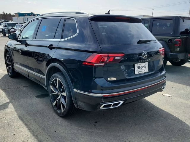VW Tiguan * HIGHLINE R LINE * ОБУДХВАНЕ* 360* DISTRONIC* - автомобили, коли, обяви за нови и употребявани 3