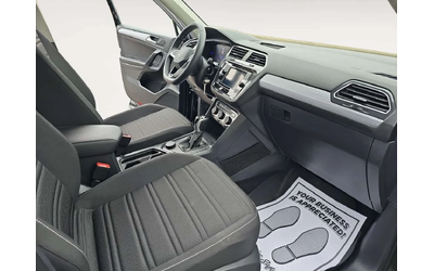 VW Tiguan * Trendline * CARFAX * 2 КЛЮЧА * ПОДГРЕВИ - автомобили, коли, обяви за нови и употребявани 16